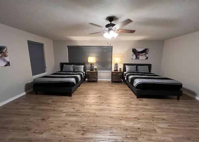 Omg Huge 5 Acre 5br - Sleeps 22 * Round Rock