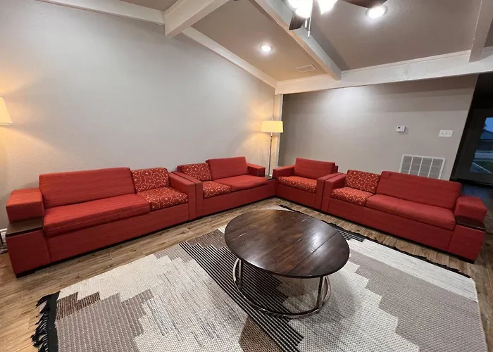 Holiday home Omg Huge 5 Acre 5br - Sleeps 22 Round Rock