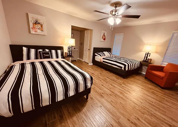 Omg Huge 5 Acre 5br - Sleeps 22 Round Rock