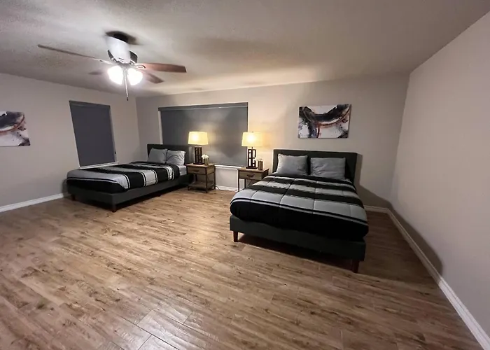 Omg Huge 5 Acre 5br - Sleeps 22 * Round Rock